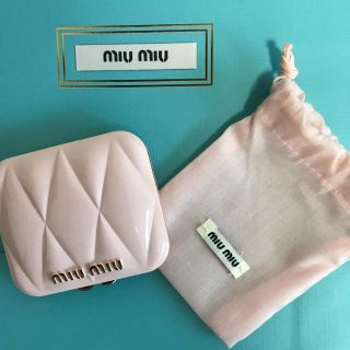 ミュウミュウ(miumiu)のmiu miu コンパクト ミラー ノベルティ(ミラー)