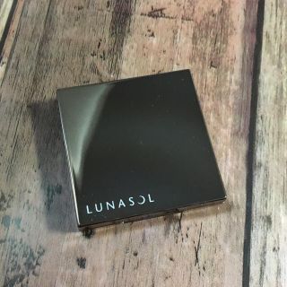 ルナソル(LUNASOL)のルナソル アイリッド ベース 02  ライト(化粧下地)