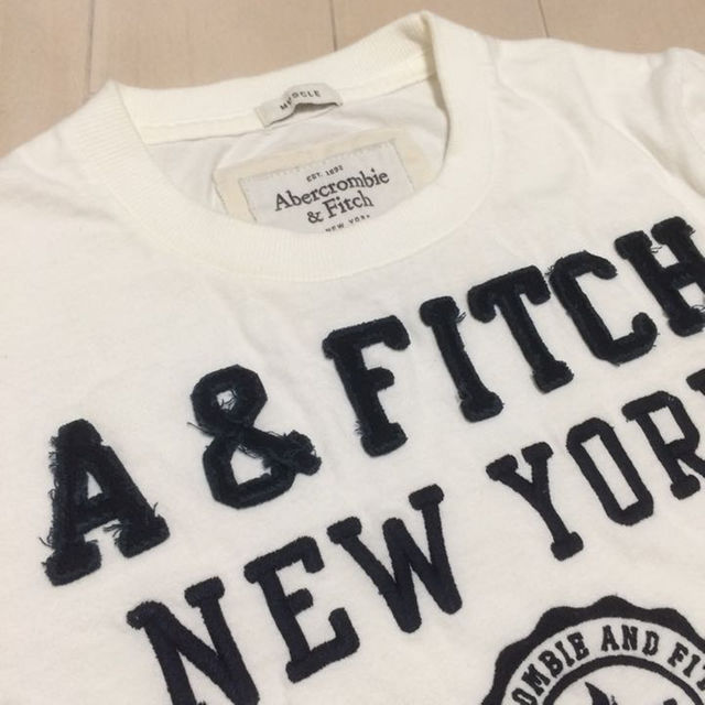 Abercrombie&Fitch(アバクロンビーアンドフィッチ)のアバクロ Tシャツ Sサイズ Abercrombie & Fitch メンズのトップス(その他)の商品写真