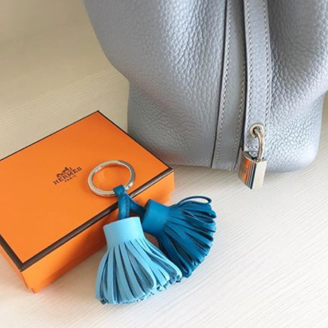 Hermes(エルメス)のえみりん様ご専用✨ 新品✨Hermès カルメン ウノドス✨ジャポンタグ付き ハンドメイドのファッション小物(バッグチャーム)の商品写真