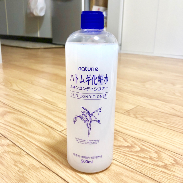 売り上げ本数No.1 ナチュ リエ ハトムギ化粧水 500ml コスメ/美容のスキンケア/基礎化粧品(化粧水/ローション)の商品写真