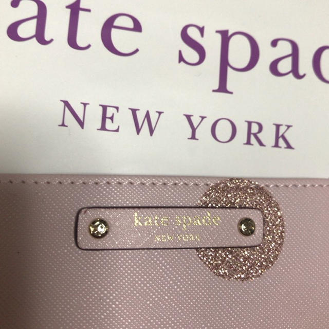 kate spade new york(ケイトスペードニューヨーク)の★新品★kate spade New York パスケース レディースのファッション小物(名刺入れ/定期入れ)の商品写真