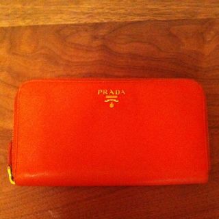 プラダ(PRADA)のプラダ♡オレンジ財布(財布)