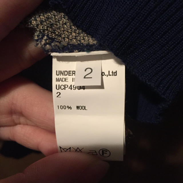 UNDERCOVER(アンダーカバー)のUNDERCOVER 15AW D-HAND セーター 最終値下げ メンズのトップス(ニット/セーター)の商品写真