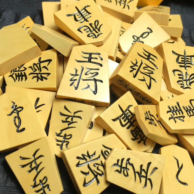 越山作 本黄楊 特上彫 将棋 駒の通販 by バネ's shop|ラクマ