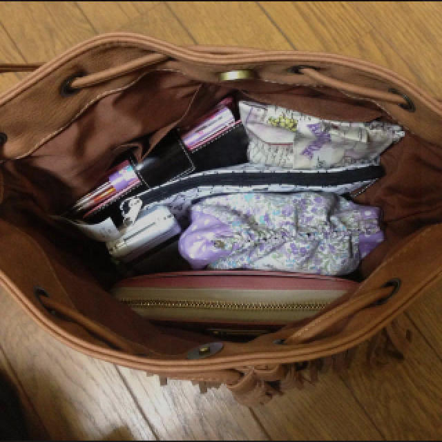 LEPSIM(レプシィム)のLEPSIM フリンジバッグ♡ レディースのバッグ(ショルダーバッグ)の商品写真