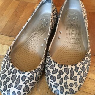 クロックス(crocs)のヒョウ柄 クロックスW7(バレエシューズ)