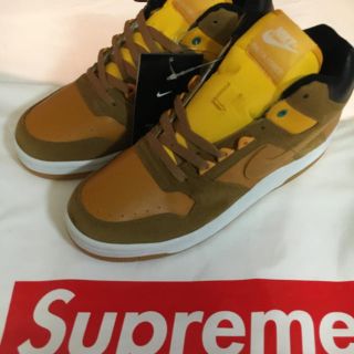 シュプリーム(Supreme)のNIKE SUPREME デルタフォース delta force 黄 ゴールド(スニーカー)