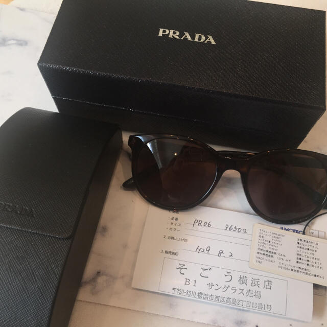 PRADA(プラダ)のPRADA🕶サングラス【ali様2月末までお取り置き♡】 レディースのファッション小物(サングラス/メガネ)の商品写真