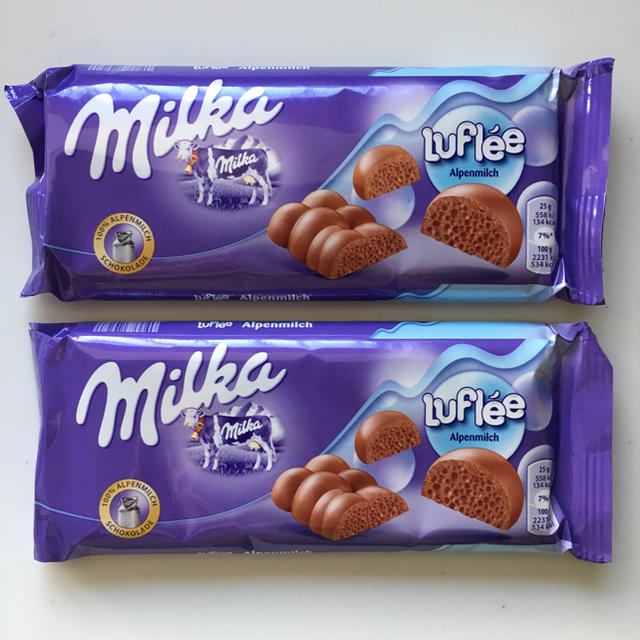 【最終セール】ミルカ チョコレート ２つ milka 食品/飲料/酒の食品(菓子/デザート)の商品写真