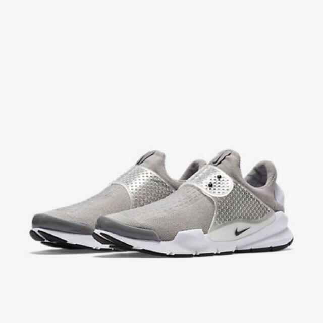 NIKE(ナイキ)のNIKE SOCK DART SE ソックダート グレー GREY メンズの靴/シューズ(スニーカー)の商品写真