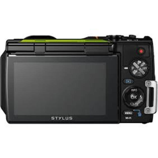 OLYMPUS(オリンパス)のセール！OLYMPUS tg870 デジタルカメラ スマホ/家電/カメラのカメラ(コンパクトデジタルカメラ)の商品写真