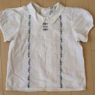 ベビーギャップ(babyGAP)の小花の刺繍のある薄手ブラウス(ブラウス)