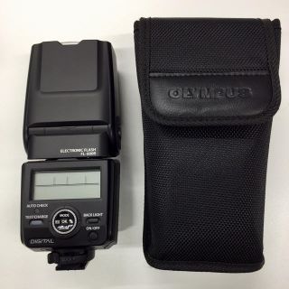 オリンパス(OLYMPUS)のオリンパスフラッシュライト FL-600R 新品同様(ストロボ/照明)