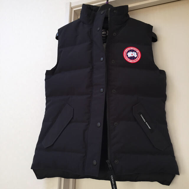 CANADA GOOSE(カナダグース)のカナダグース  IENA購入ダウンベスト  レディースのジャケット/アウター(ダウンベスト)の商品写真