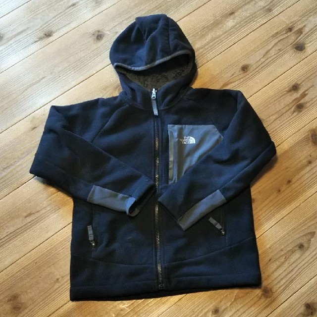 THE NORTH FACE(ザノースフェイス)の専用です！ノースフェイス ボアパーカー140ぐらい キッズ/ベビー/マタニティのキッズ服男の子用(90cm~)(ジャケット/上着)の商品写真