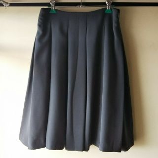 ユニクロ(UNIQLO)のユニクロ    ドレープスカート   美品(ひざ丈スカート)