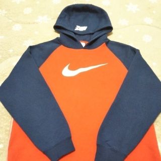 ナイキ(NIKE)の男の子　NIKE　パーカー　150(その他)