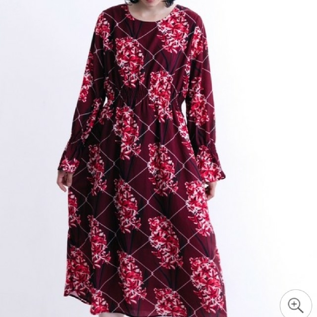 merlot(メルロー)の[新品]メルロー♡ワイン色フラワー総柄ワンピース レディースのワンピース(ロングワンピース/マキシワンピース)の商品写真