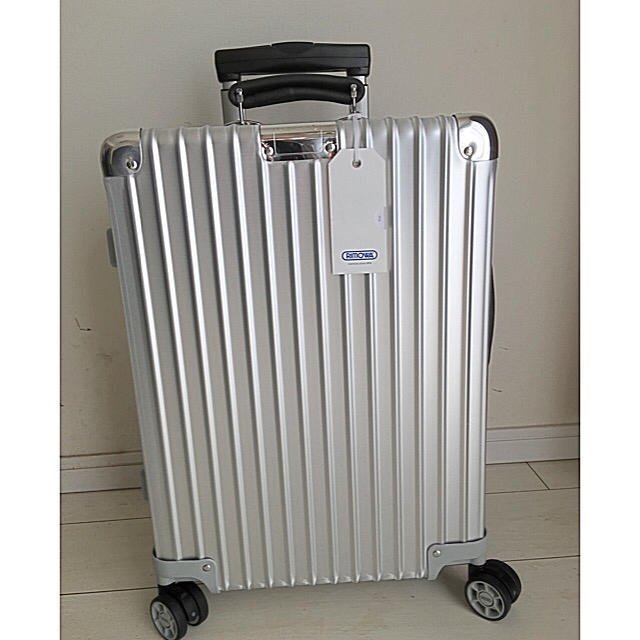 とっておきし福袋 RIMOWA - 35L クラシックフライト Rimowa 【まぁちゃん】リモワ スーツケース/キャリーバッグ とっておきし福袋 RIMOWA - 35L クラシックフライト Rimowa 【まぁちゃん】リモワ スーツケース/キャリーバッグ
