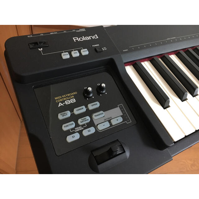 Roland ローランド MIDI キーボード コントローラー A-88 88鍵 Roland ローランド MIDI キーボード コントローラー A-88 88鍵