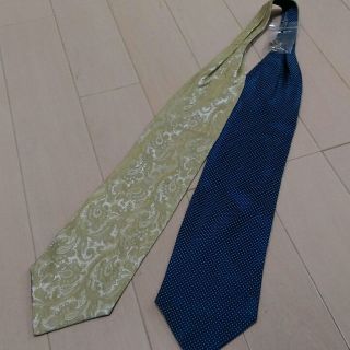 メンズティノラス(MEN'S TENORAS)の★メンズティノラス★ペイズリー柄リングタイ新品！(ネクタイ)