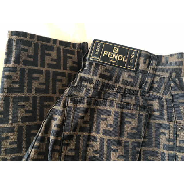 FENDI(フェンディ)の★あや様専用★     FENDI ズッカパンツ レディースのパンツ(カジュアルパンツ)の商品写真