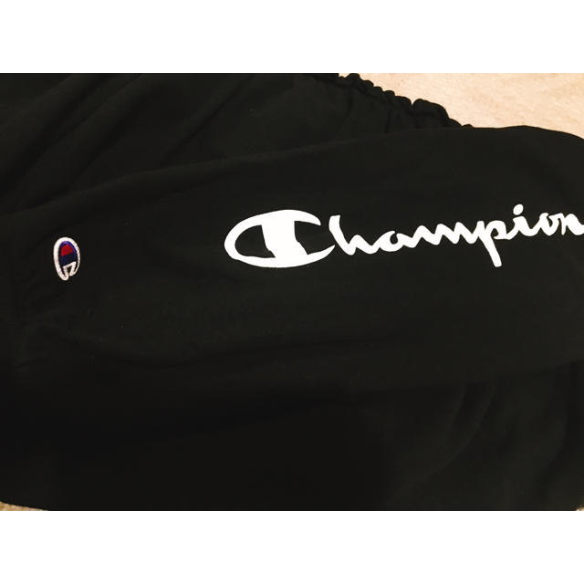 E hyphen world gallery(イーハイフンワールドギャラリー)の値下げ！【超美品♡Champion】パーカーワンピース レディースのトップス(パーカー)の商品写真