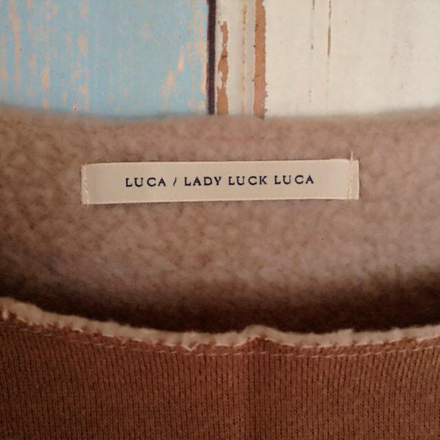 LUCA(ルカ)のLUCA♡NYCムートンスウェット レディースのトップス(トレーナー/スウェット)の商品写真