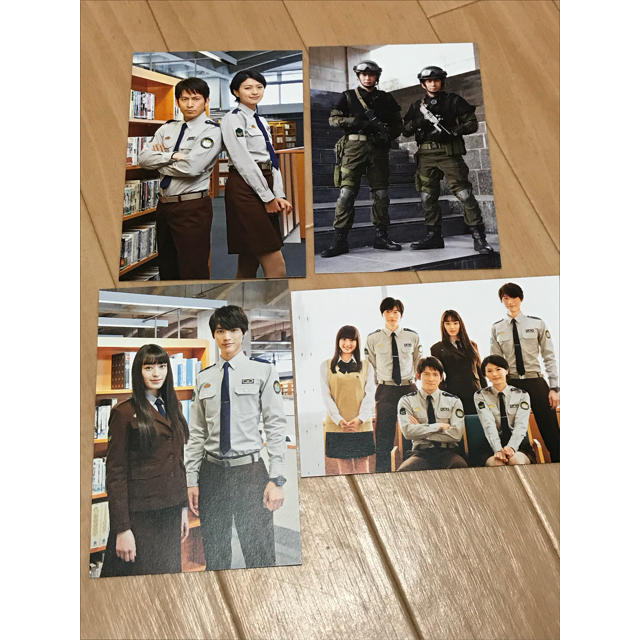 V6(ブイシックス)の【非売品セット】 映画 図書館戦争 ポストカード 前売特典 & チラシ 岡田准一 エンタメ/ホビーのタレントグッズ(男性タレント)の商品写真