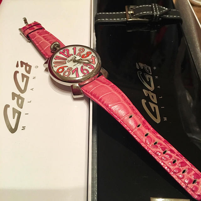 gaga mirano 時計 ピンク