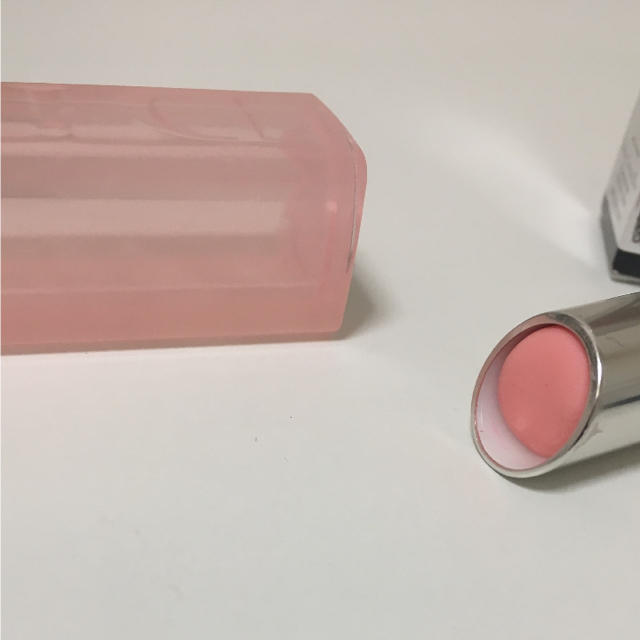 Dior(ディオール)のディオール リップグロウ マットピンク 101 コスメ/美容のベースメイク/化粧品(リップグロス)の商品写真