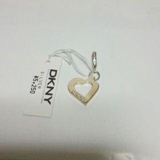 ダナキャランニューヨーク(DKNY)のDKNY　ハートのペンダントヘッド(その他)