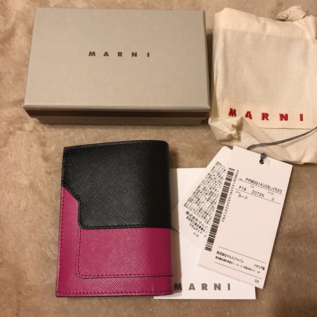 Marni(マルニ)のMARNIマルニ 新品トランクミニウォレット財布チビ財布 レディースのファッション小物(財布)の商品写真