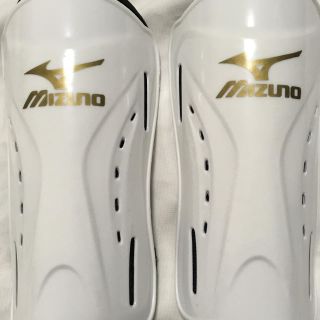 ミズノ(MIZUNO)のミズノ レガース サッカー(その他)