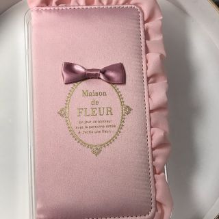 メゾンドフルール(Maison de FLEUR)のフルールドフルール 携帯ケース iPhone plus 用 (スマホケース)