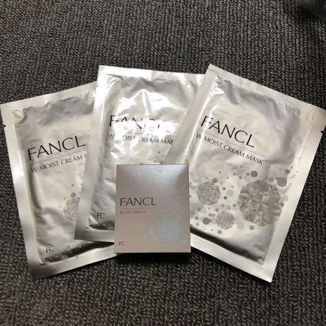 FANCL(ファンケル)の新品！FANCLのW MOIST CREAM PACKの3枚セット コスメ/美容のスキンケア/基礎化粧品(パック/フェイスマスク)の商品写真