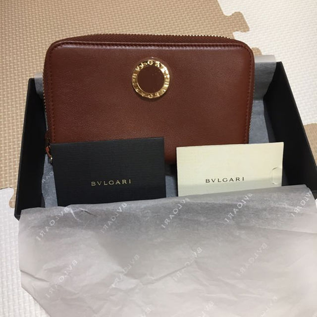 BVLGARI(ブルガリ)の半額！ 新品未使用 珍しいブルガリ ダブルジップのお財布 レディースのファッション小物(財布)の商品写真