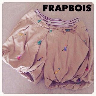 フラボア(FRAPBOIS)のFRAPBOIS♡楽器刺繍かぼちゃパンツ(ハーフパンツ)