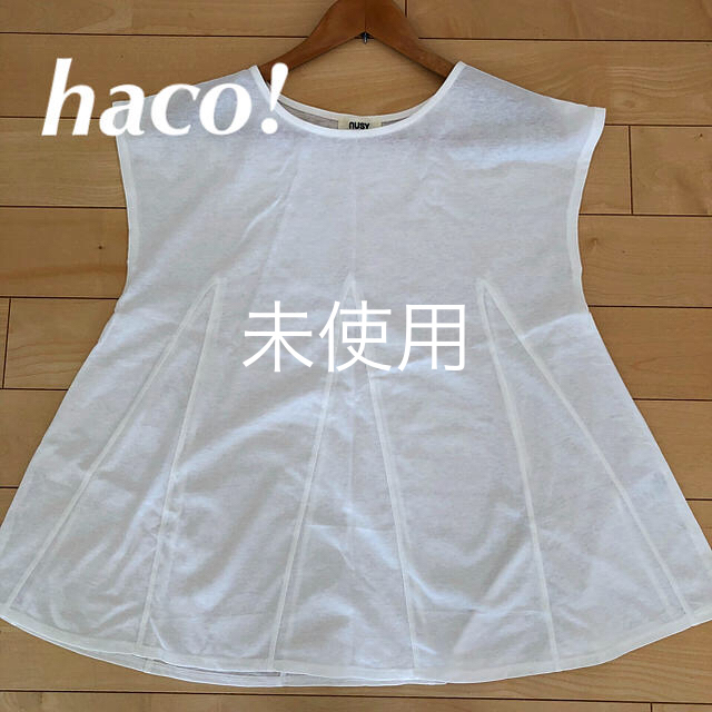 haco!(ハコ)のhaco!  ペーパーライク素材 フレアーシルエットトップス レディースのトップス(Tシャツ(半袖/袖なし))の商品写真