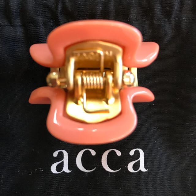 acca(アッカ)のゆか様専用 accaミニクリップ レディースのヘアアクセサリー(バレッタ/ヘアクリップ)の商品写真