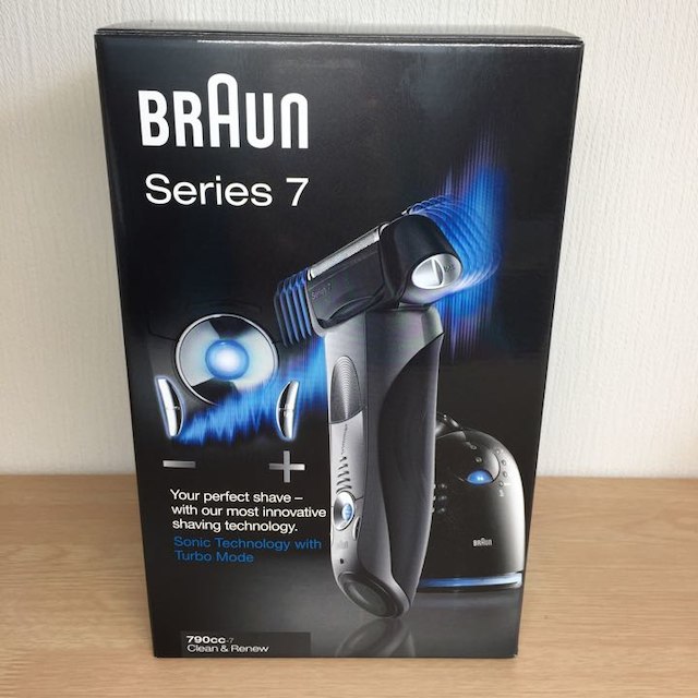 BRAUN   だーおくさん専用ブラウン電気シェーバーcc 未開封・新品