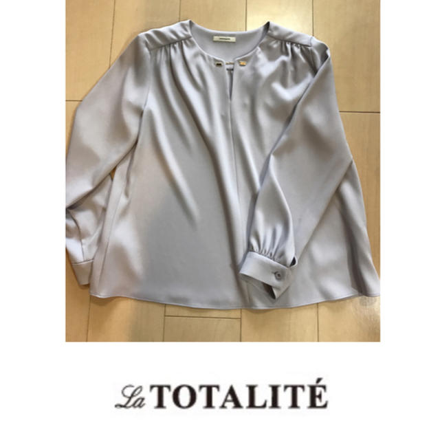 La TOTALITE(ラトータリテ)のラトータリテ ブラウス 38 レディースのトップス(シャツ/ブラウス(長袖/七分))の商品写真