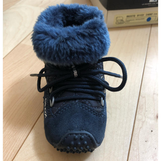 UGG(アグ)のGEOX 新品未使用 ベビーシューズ キッズ/ベビー/マタニティのベビー靴/シューズ(~14cm)(スニーカー)の商品写真