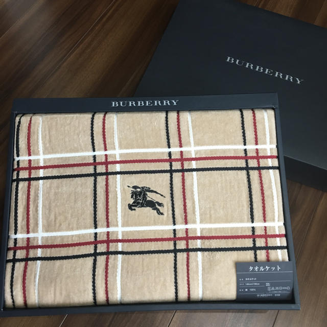 BURBERRY(バーバリー)のけぃちゃん様線の☆新品☆バーバリー タオルケット キッズ/ベビー/マタニティの寝具/家具(タオルケット)の商品写真