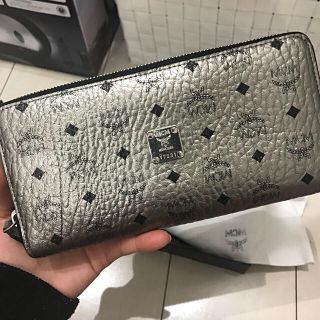 エムシーエム(MCM)の☆そ〜たろす☆さま専用(長財布)