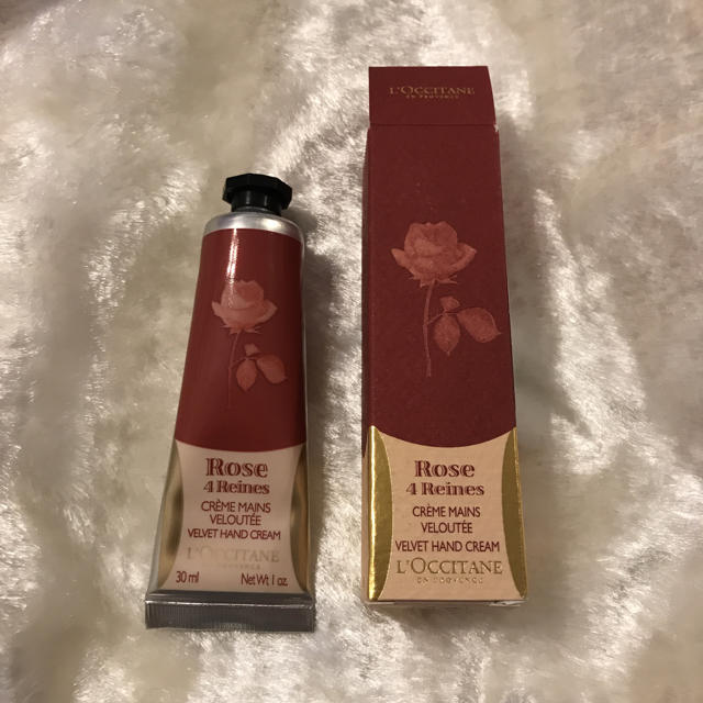 L'OCCITANE(ロクシタン)のロクシタン ハンドクリーム 30ml ローズベルベット コスメ/美容のボディケア(ハンドクリーム)の商品写真