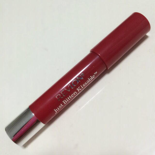 REVLON(レブロン)のJust Bitten Kissable コスメ/美容のベースメイク/化粧品(その他)の商品写真