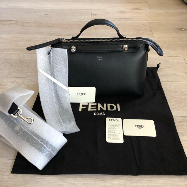 FENDI(フェンディ)のFENDY 新品未使用バイザウェイ スモール レディースのバッグ(ハンドバッグ)の商品写真