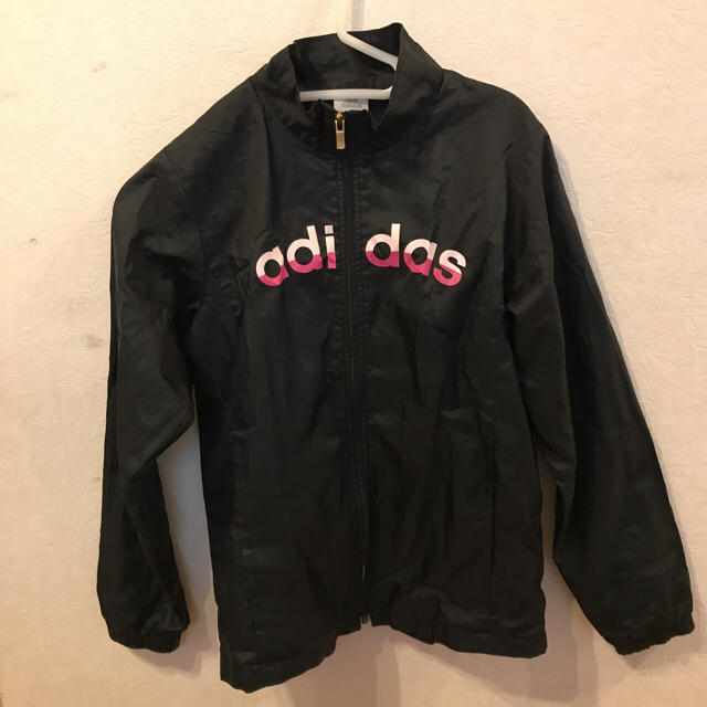 adidas(アディダス)のアディダス キッズ ウィンドブレーカー 150 キッズ/ベビー/マタニティのキッズ服女の子用(90cm~)(ジャケット/上着)の商品写真